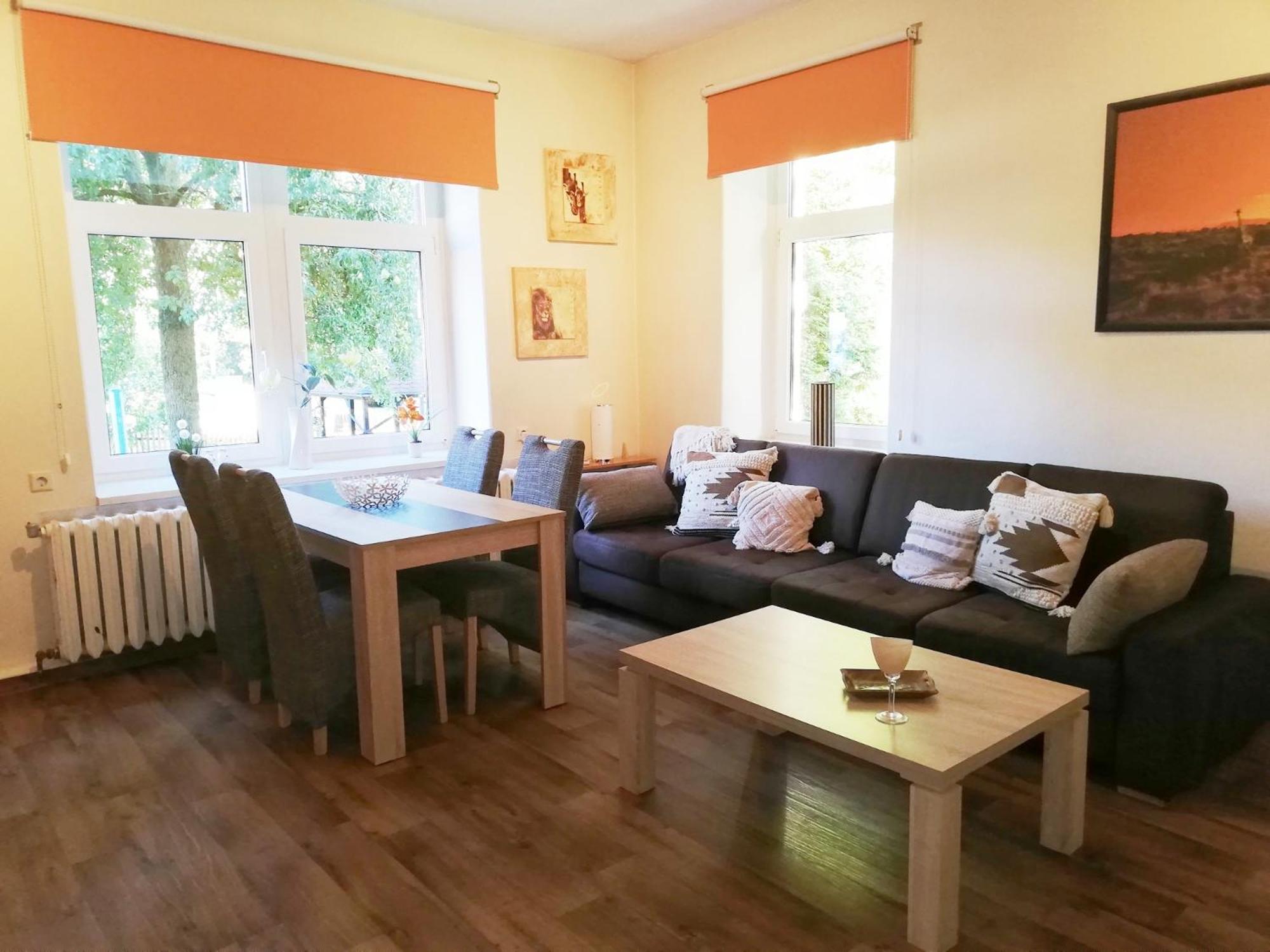 Ferienwohnung Und Pension "Zur Aue" Konigsbruck Bagian luar foto