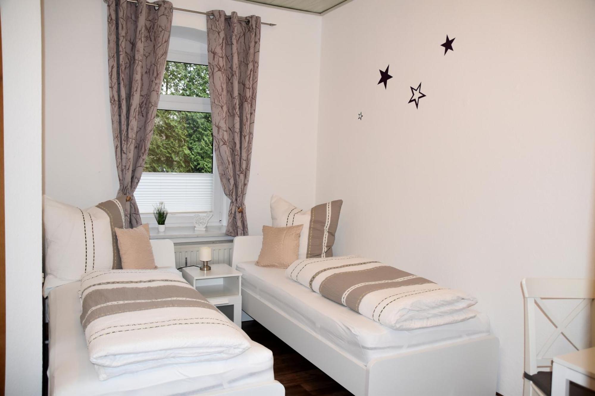 Ferienwohnung Und Pension "Zur Aue" Konigsbruck Bagian luar foto